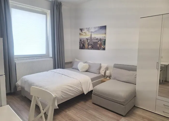 8 Apartment